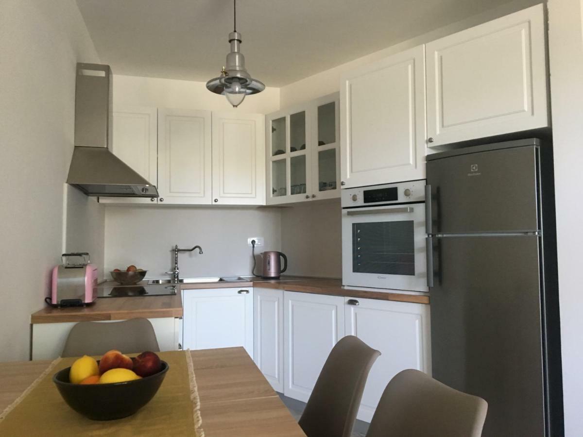 Holly Apartman Umag Exterior photo