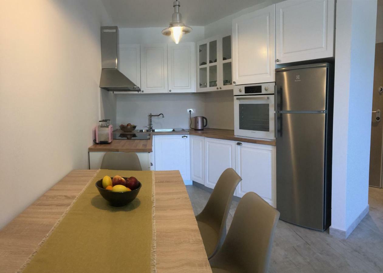 Holly Apartman Umag Exterior photo
